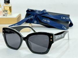 Picture of Dior Sunglasses _SKUfw56828392fw